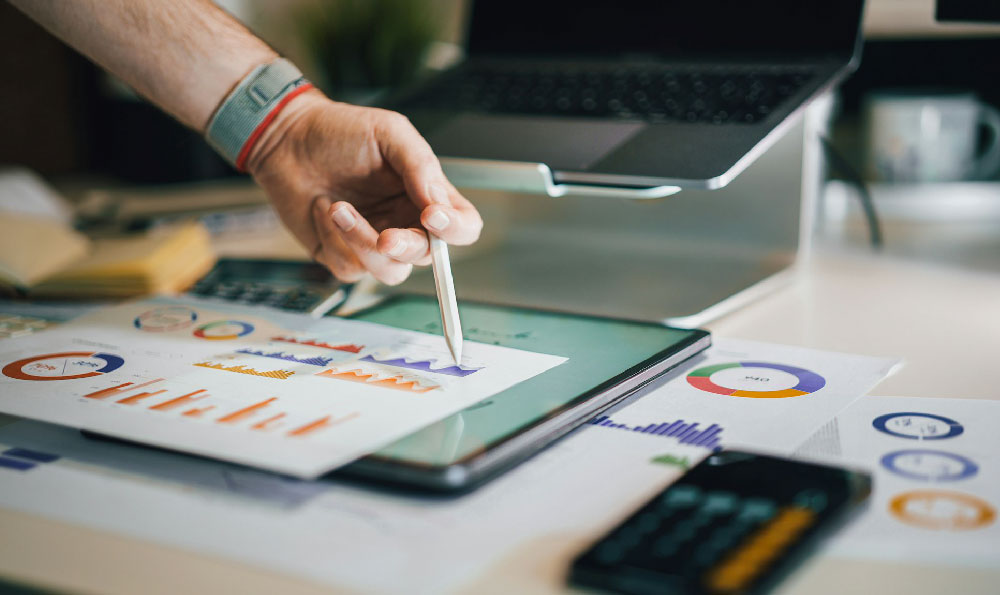 How Much Does a Pharmacist Earn, and Is It Worth It?
