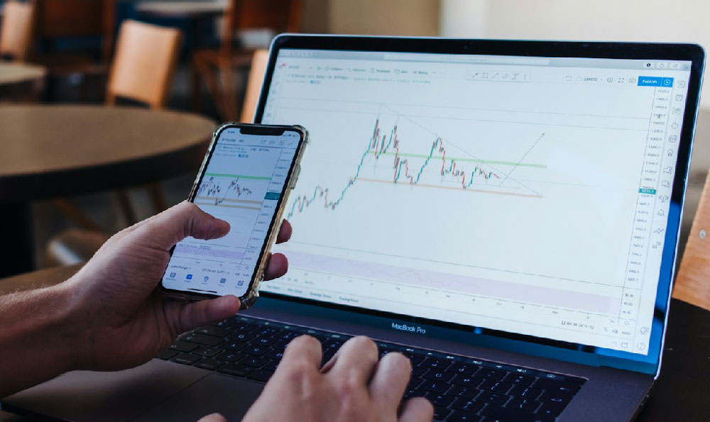 How to Make Money on Substack: Strategies and Is It Worth It?