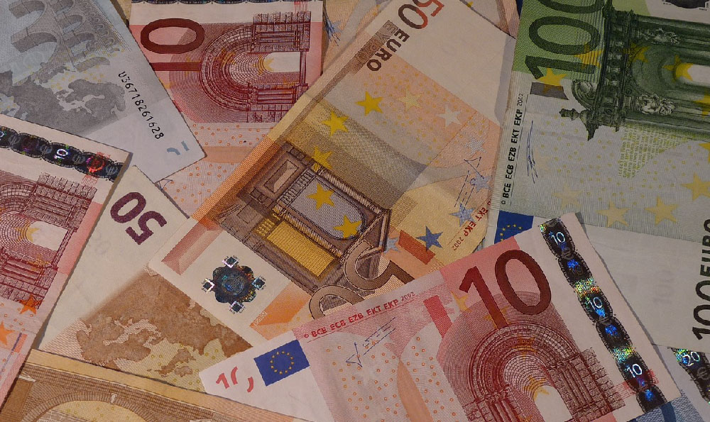 How to Make Money Through Stock Investments