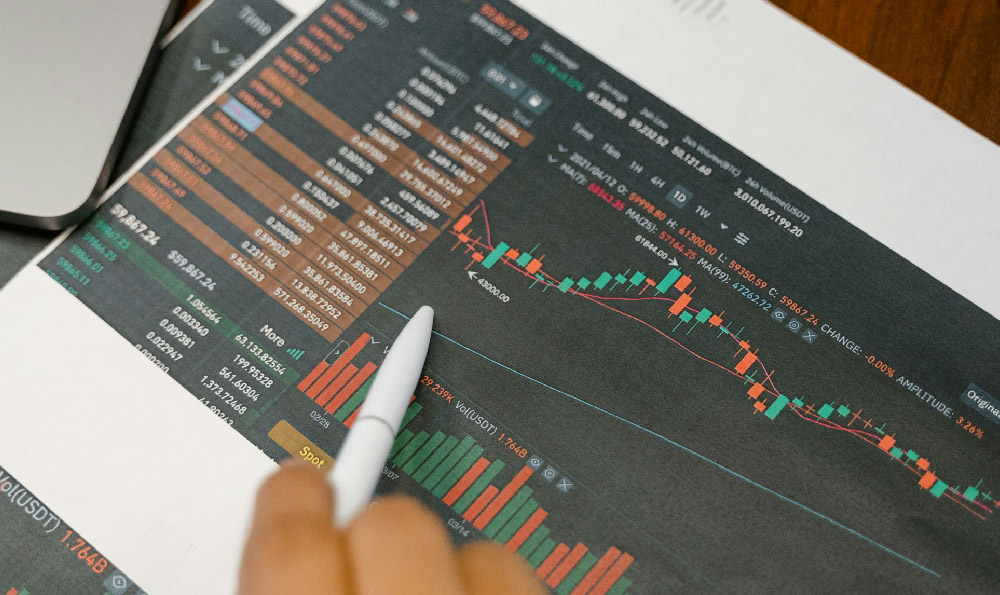 MicroStrategy Revenue Model: How the Company Generates Profits and Earnings
