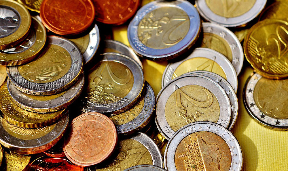 How Much to Earn to File Taxes? When Must You File?
