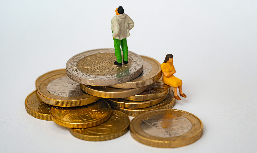Make Money by Investing Your Funds: Earn Income Strategies