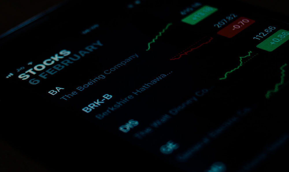 Investing in S&P 500 on Reddit: How and Why?