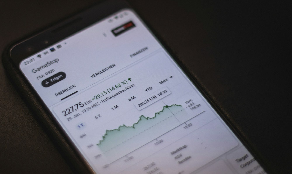 How to Monetize Apps: What Strategies Work & Which Should You Avoid?