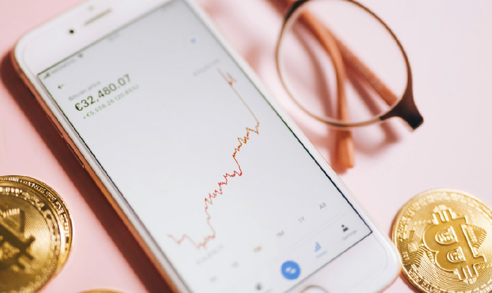 Want cash from clicks? How to monetize social media?
