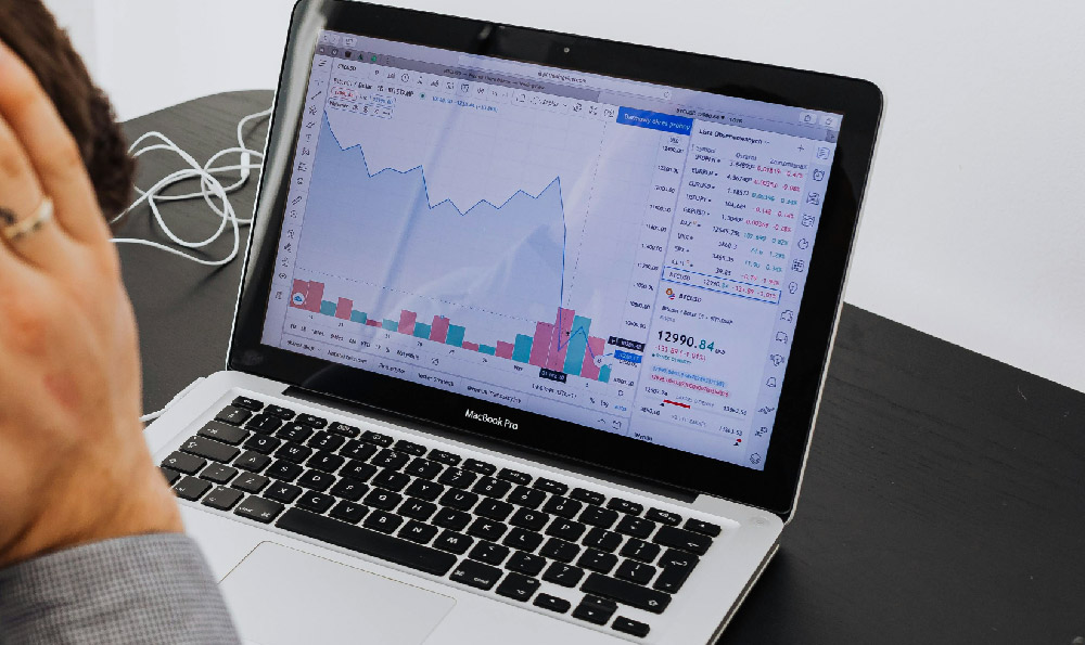 Can You REALLY Make Money with Shopify? Or Is It Just Hype?
