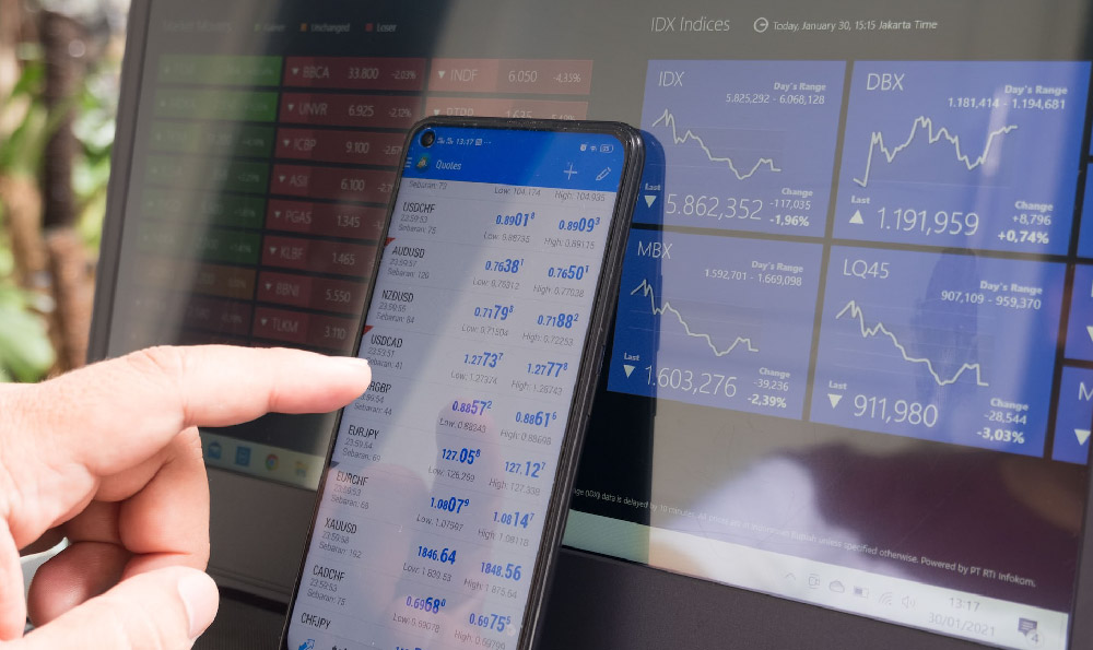 Small Cap Stocks: Should You Invest, and How?