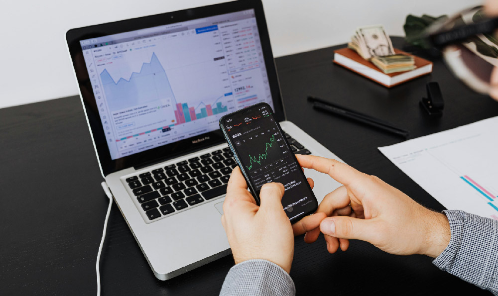 How to Make Money Without a Job? Is it Possible?